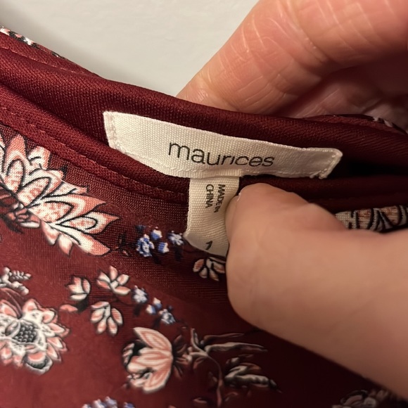 Maurices Cold Shoulder Long Tank Top Size 1 - Picture 3 of 4